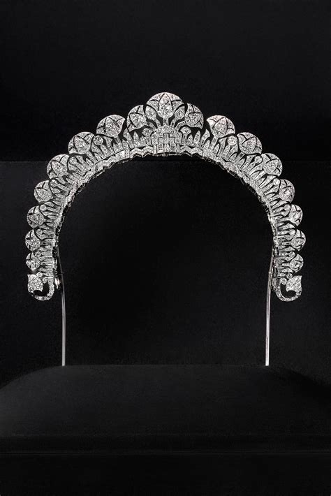 cartier tiaras for sale|cartier halo tiara meaning.